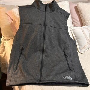 The North Face Ridgewall Charcoal Gray Vest Men’s ( NWT )